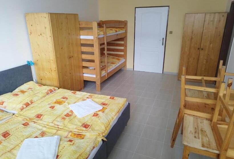 פנסיון Penzion U Lipna