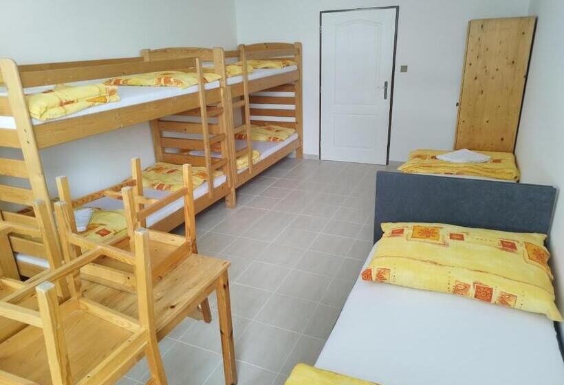 פנסיון Penzion U Lipna