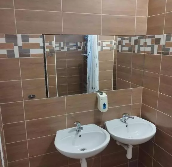 Majatalo Penzion U Lipna