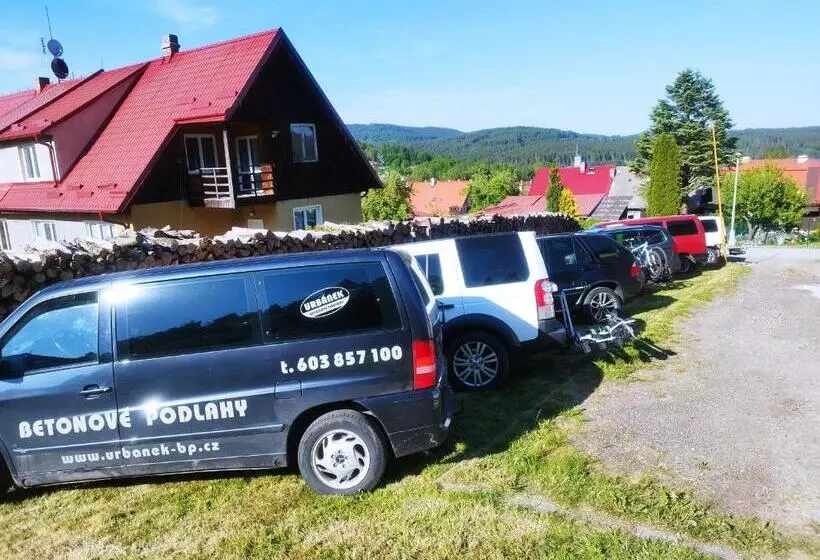 Majatalo Penzion U Lipna