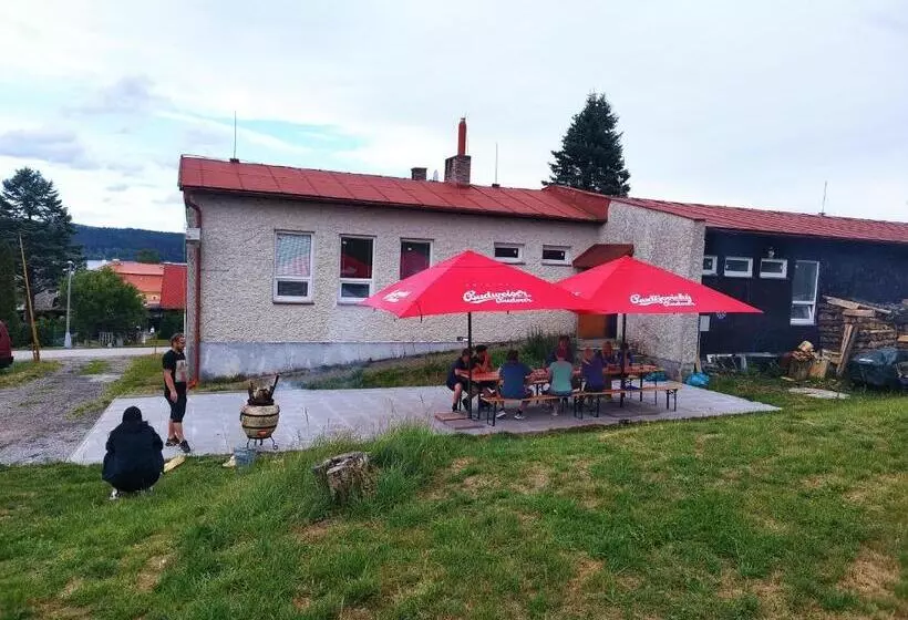 Majatalo Penzion U Lipna