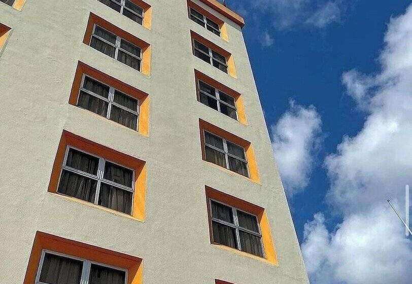 The Metropolitan Hotel Calabar