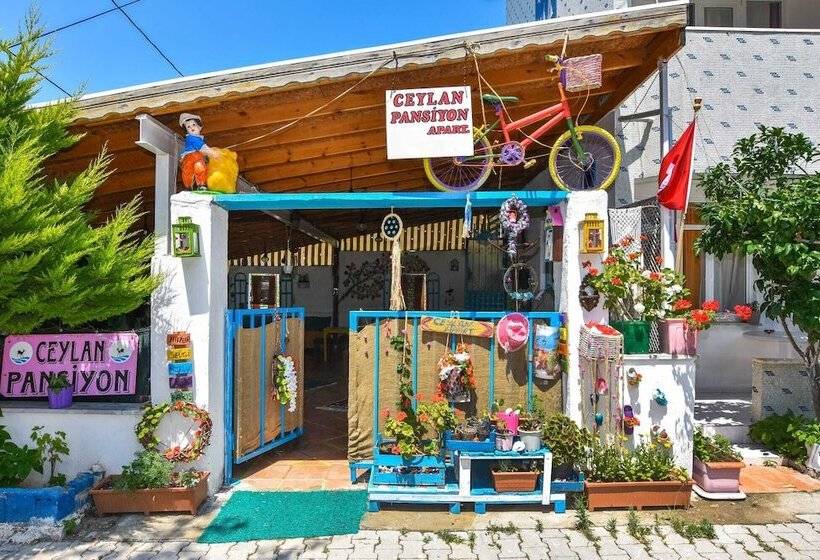 Ceylan Apart Avşa