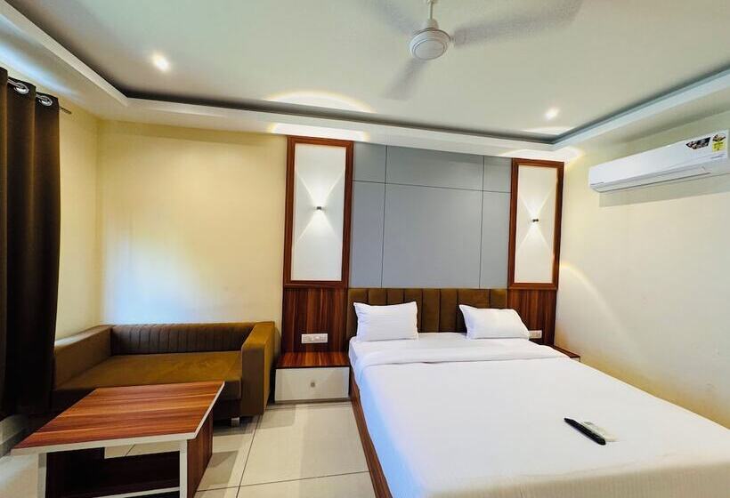 Hotell Radhe Krishna Resort