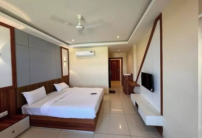 ホテル Radhe Krishna Resort