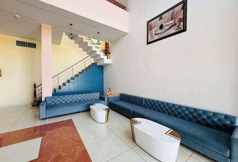 Hotell Radhe Krishna Resort