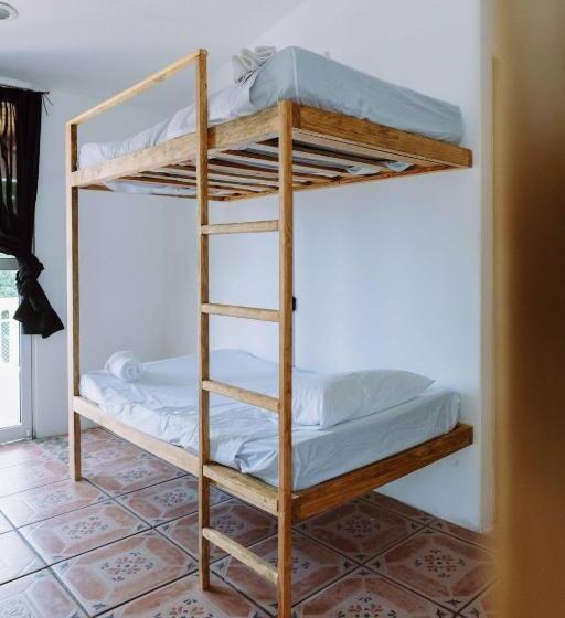 ユースホステル Casa Del Alma