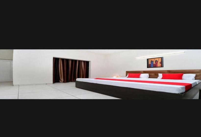 Hotel Oyo Vihan Palace