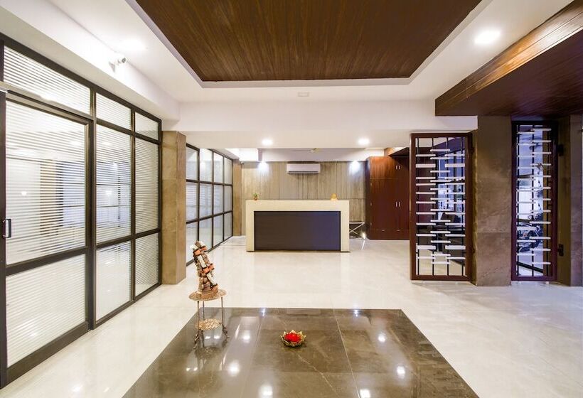 Monday Hotels Swarna S The Capital