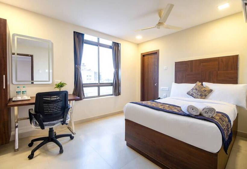 Monday Hotels Swarna S The Capital