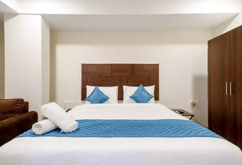 Monday Hotels Swarna S The Capital