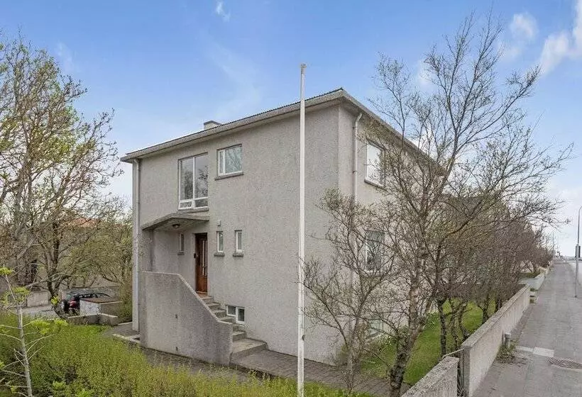 پانسیون Audur Guesthouse
