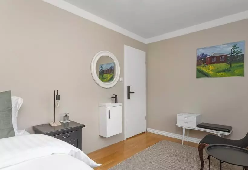 پانسیون Audur Guesthouse