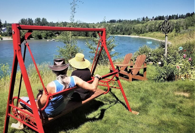 צימר Along River Ridge