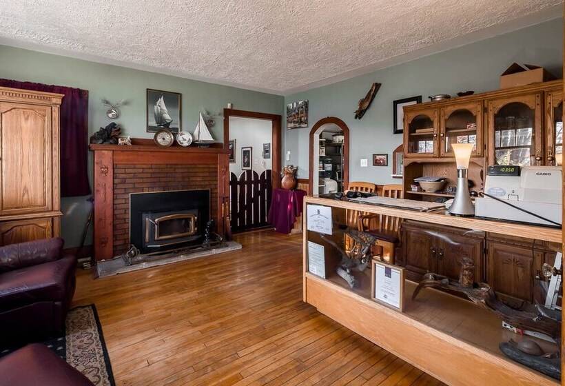 ベッドアンドブレックファースト Jeddore Lodge