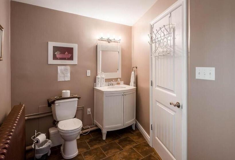 ベッドアンドブレックファースト Jeddore Lodge