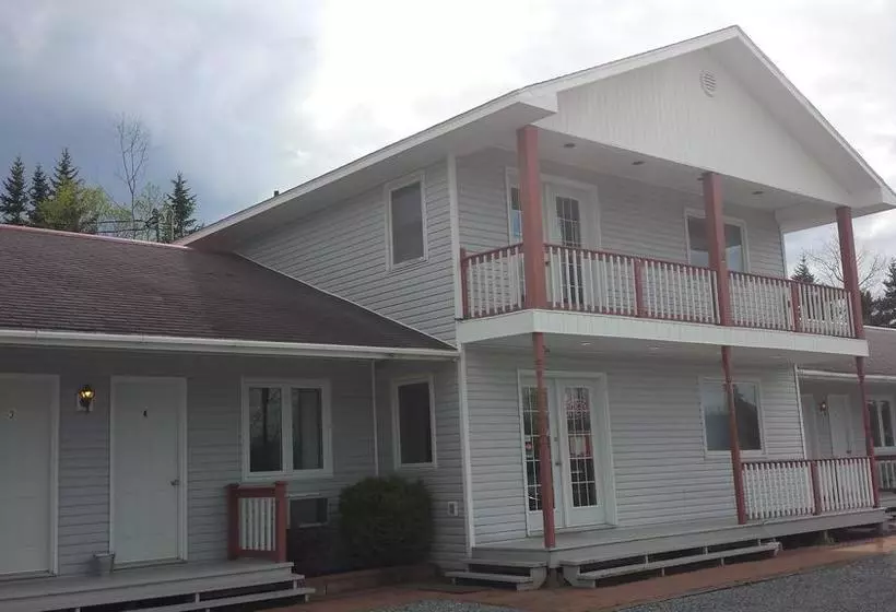Grove Motel
