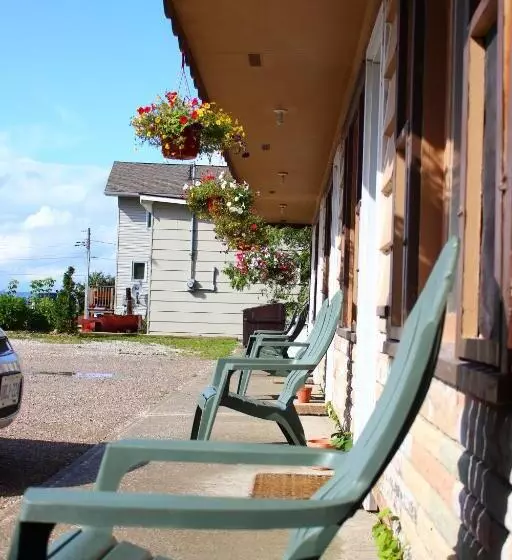 Hawberry Motel