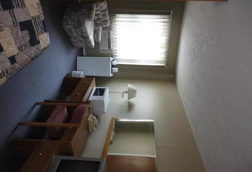 Hipwell's Motel