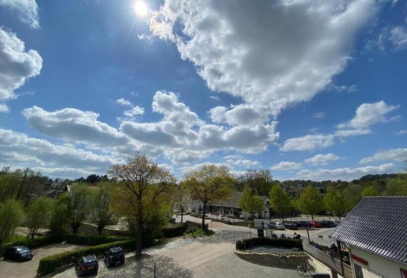 Hof Van Slenaken Hotel & Apartments