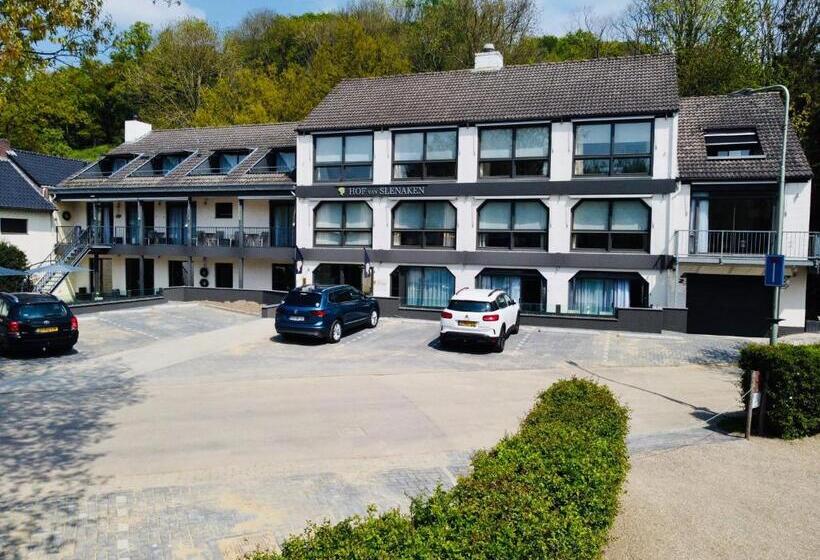 Hof Van Slenaken Hotel & Apartments