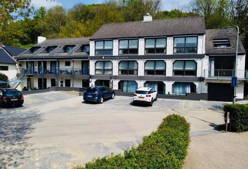 Hof Van Slenaken Hotel & Apartments