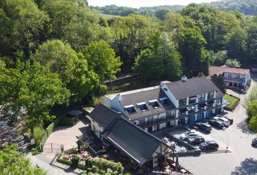 Hof Van Slenaken Hotel & Apartments