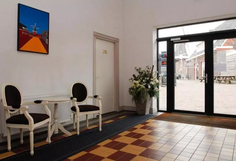 Hotelli Aan De Singel