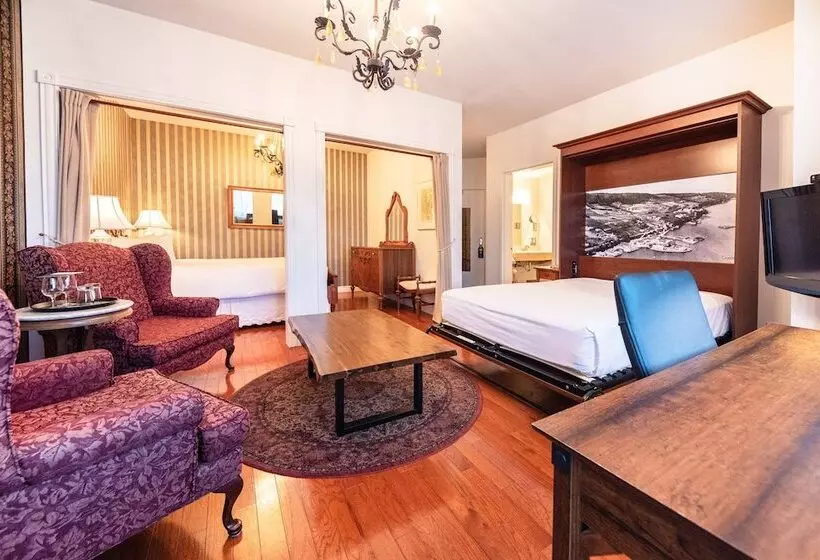 هتل Auberge Sous Les Arbres