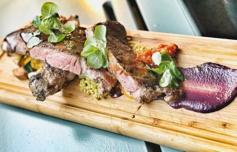 ホテル Café Restaurant  T Raedhûs