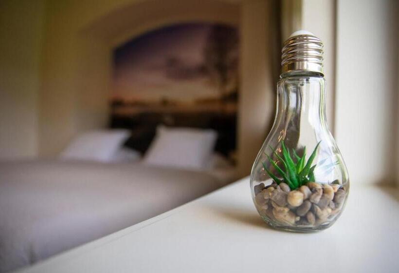 هتل Bed & Bos De 14 Sterren