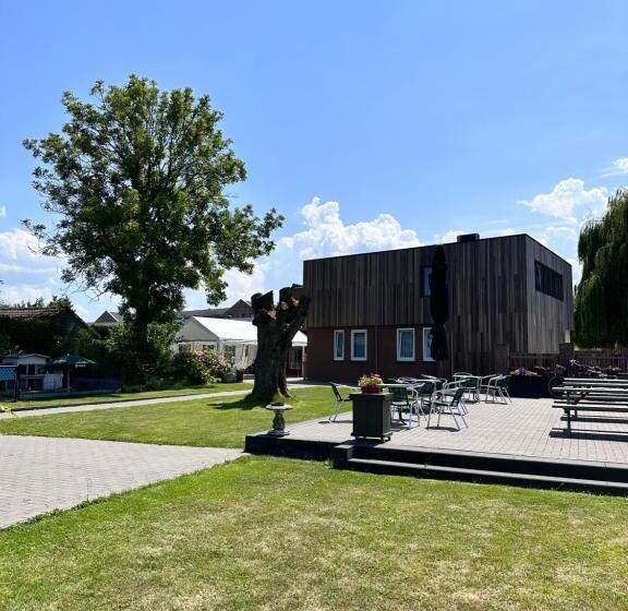 בית מלון כפרי De Lange Akker