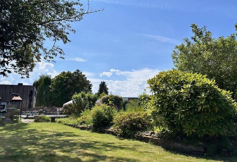 בית מלון כפרי De Lange Akker