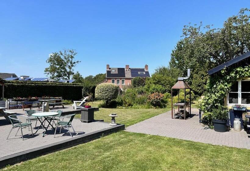 בית מלון כפרי De Lange Akker