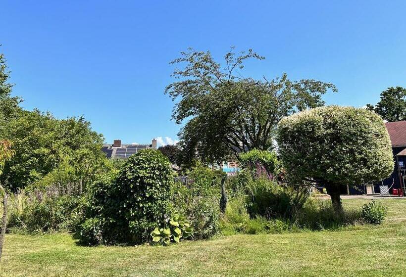 בית מלון כפרי De Lange Akker