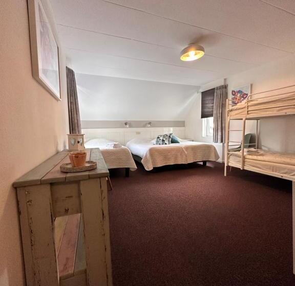 בית מלון כפרי De Lange Akker