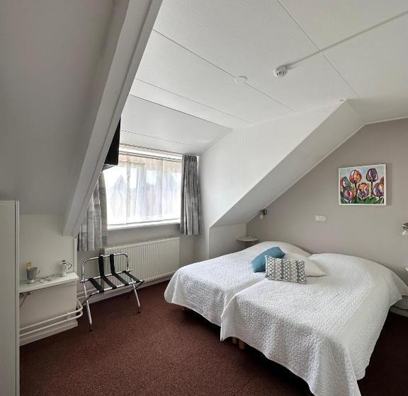 בית מלון כפרי De Lange Akker