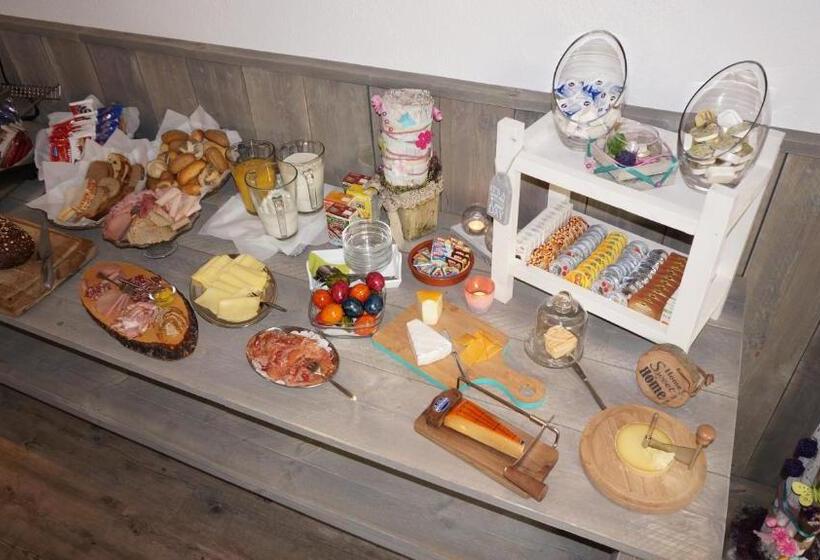 בית מלון כפרי De Lange Akker