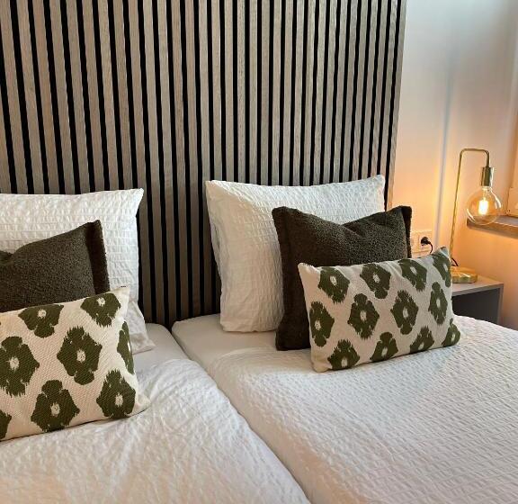 בית מלון כפרי De Lange Akker