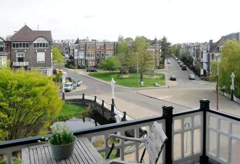 هتل Molendal