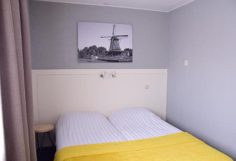 ホテル Restaurant Het Roode Hert