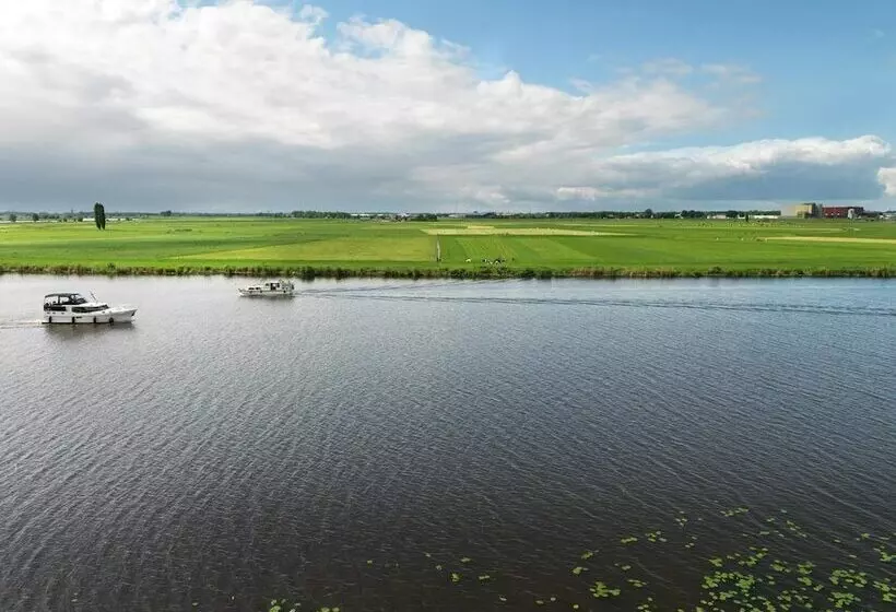 Hotelli Zwartewater