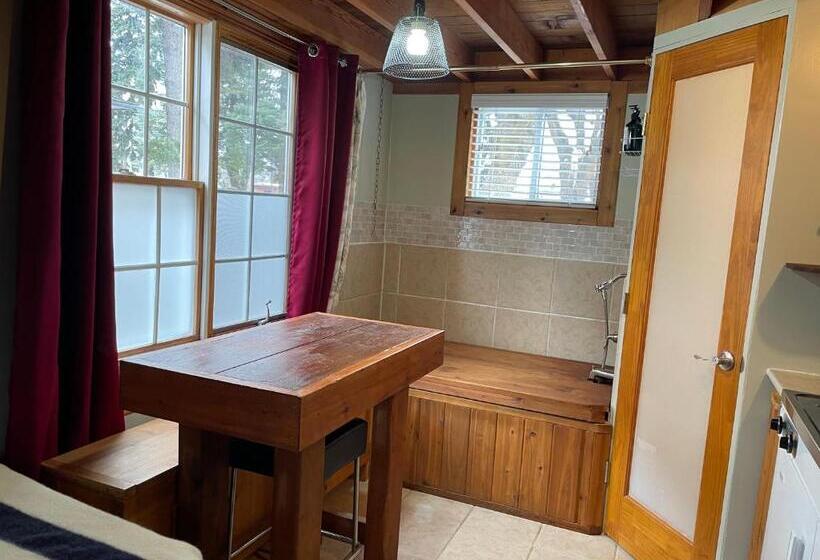 Luna Bed & Breakfast