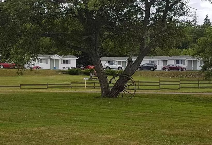 Macneil's Motel