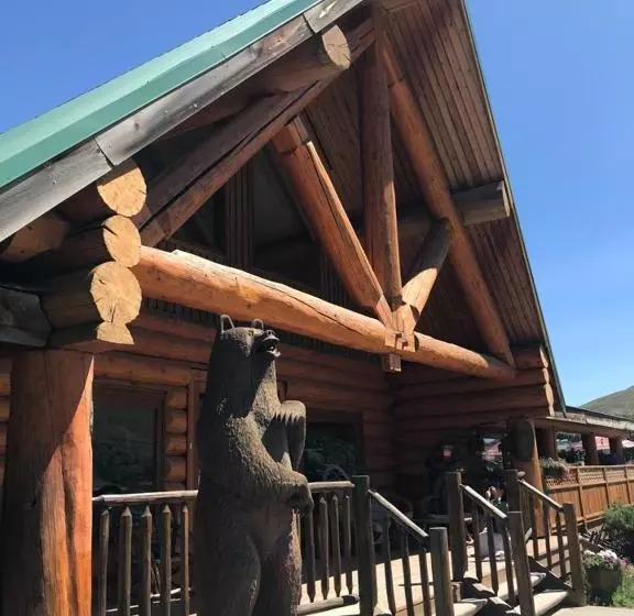 Motelli Bear S Claw Lodge
