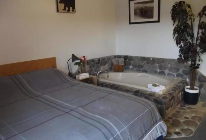 Motelli Bear S Claw Lodge