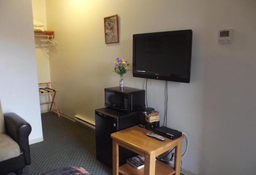 Motel Bear S Claw Lodge