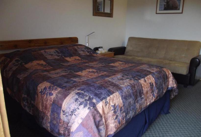 Motel Bear S Claw Lodge