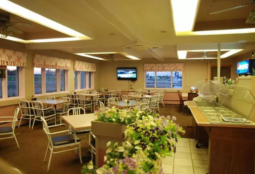 モーテル Country Garden Inn