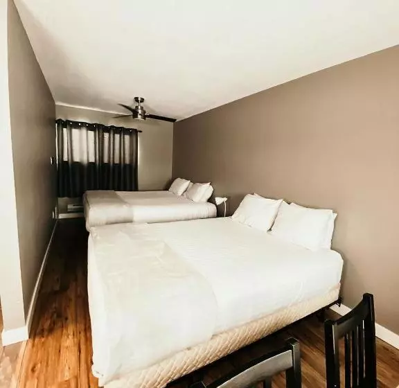 モーテル Hinton Highway Inn